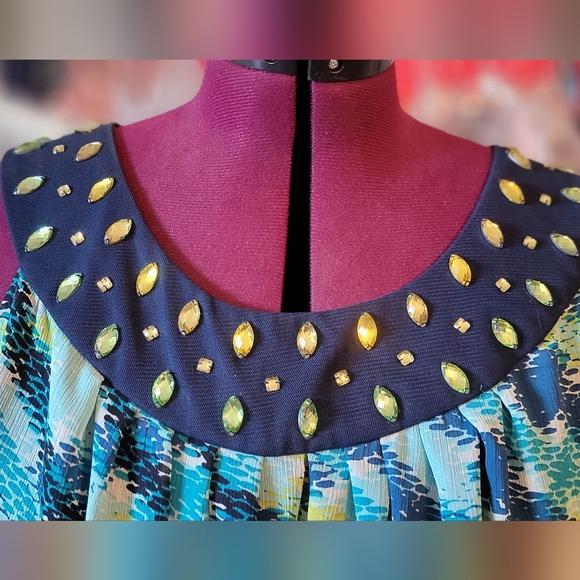 FASHION BUG JEWELED TANK TOP - Picture 2 of 6